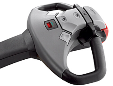 Rokturis ar lēnas braukšanas izvēli Click-2-Creep